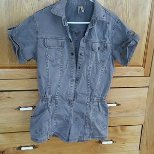 One piece distressed jump suit/rompet